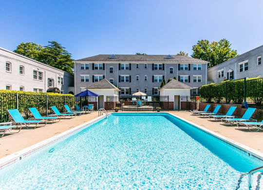 Luxury Apartments Near Georgetown University